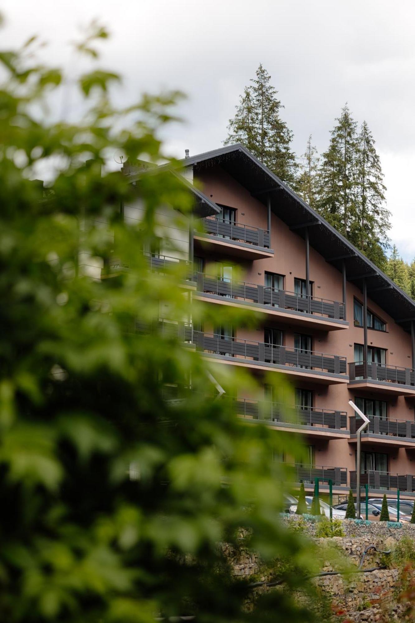Westhills Cottage Town & Spa Bukovel Exterior foto