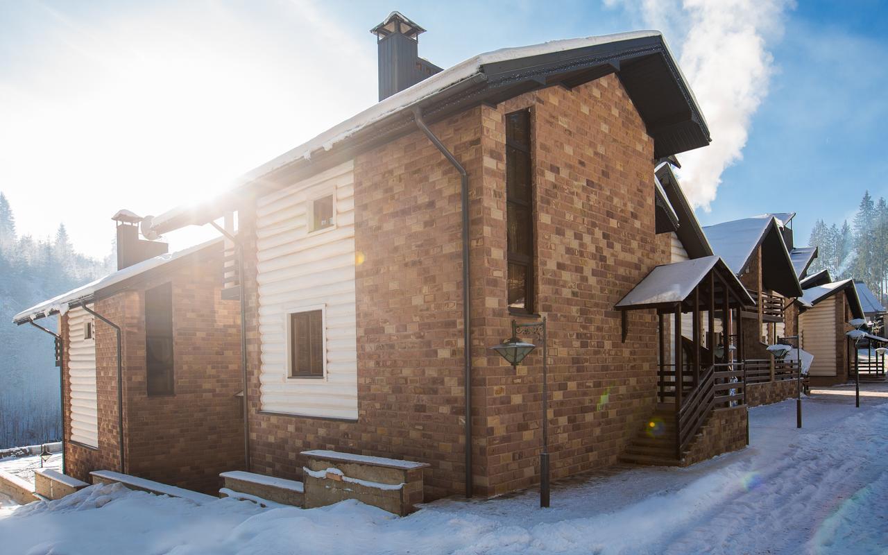 Westhills Cottage Town & Spa Bukovel Exterior foto