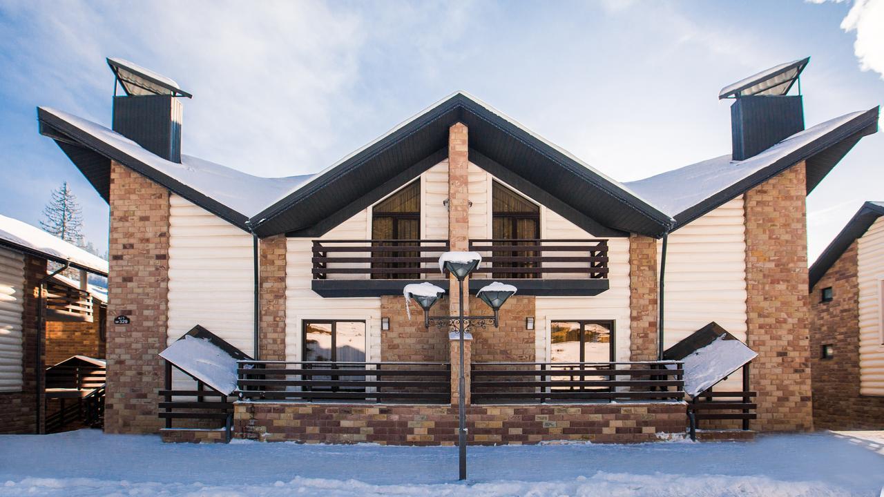 Westhills Cottage Town & Spa Bukovel Exterior foto