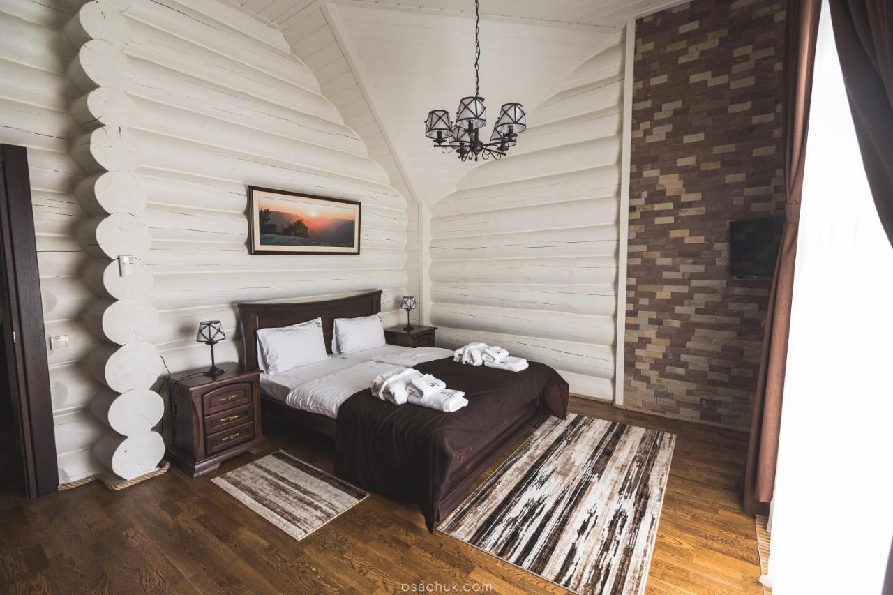 Westhills Cottage Town & Spa Bukovel Exterior foto